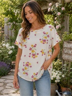 Alice Blue Floral Short Sleeve Blouse Size M summer lightweight feminine
